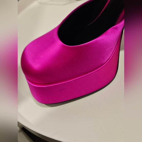 Versace pink satin Aevitas size 38 - Picture 11 of 13